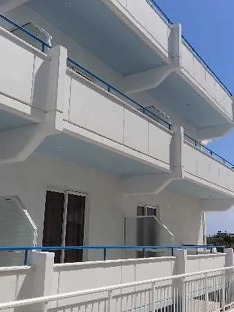 Pyrgos 2*