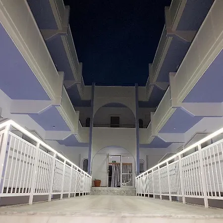 Hotel Pyrgos 2*