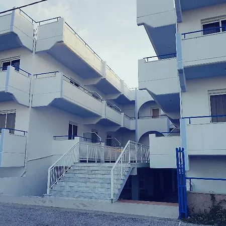 Pyrgos 2*